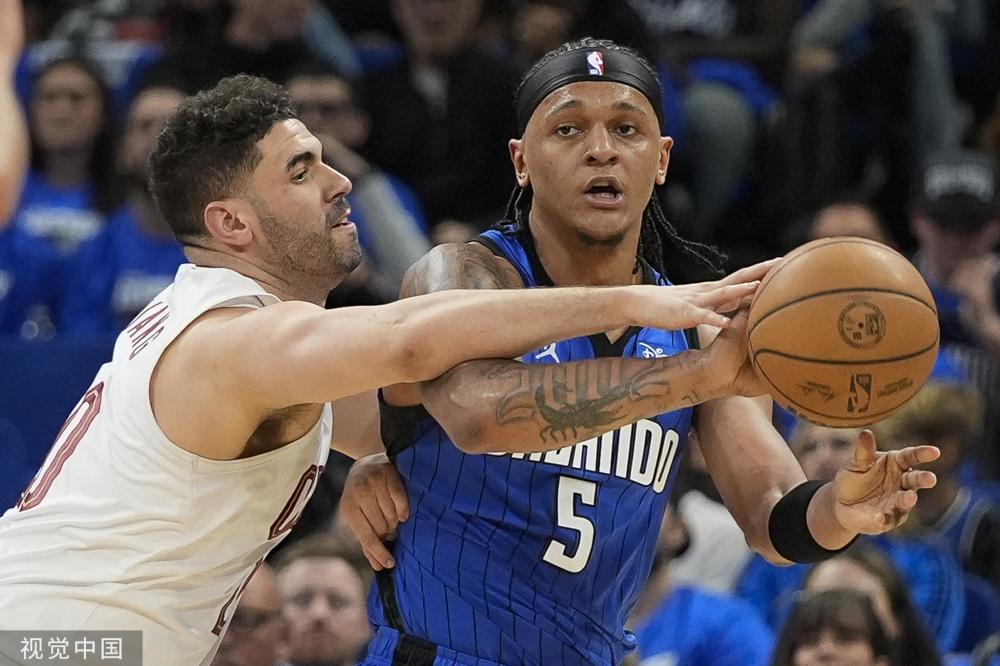 场展现了 场展现了