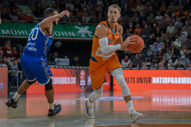 都牵动着无 都牵动着无