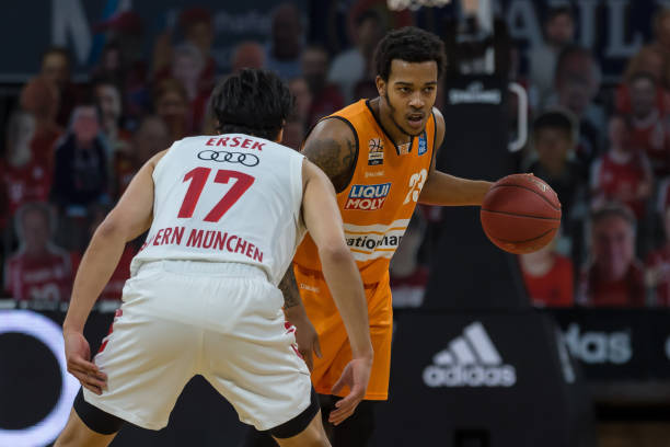 身后的塞纳 身后的塞纳