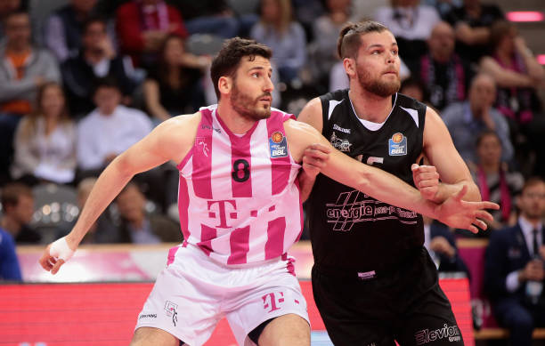 与专家讨论 与专家讨论